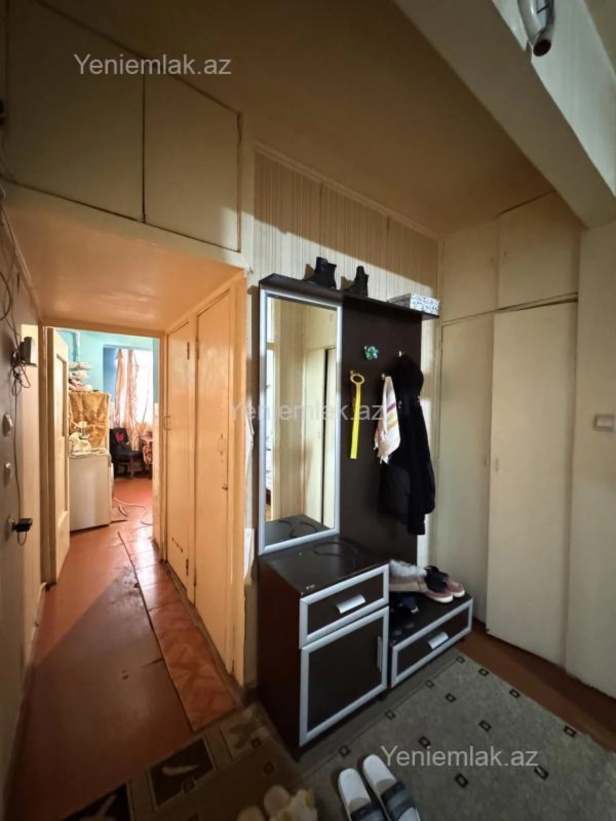 Satılır 2 otaqlı köhnə tikili 60 m²