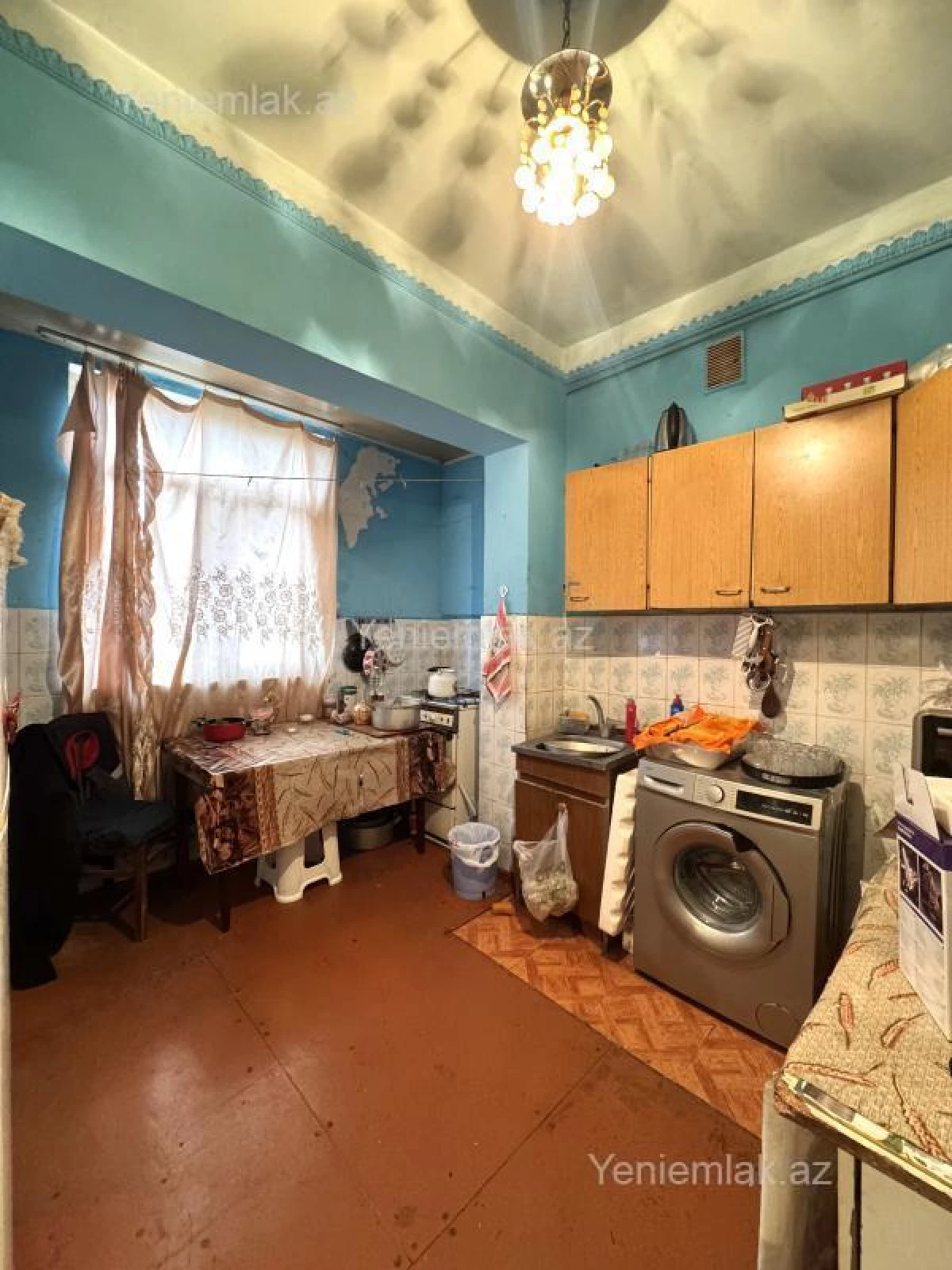 Satılır 2 otaqlı köhnə tikili 60 m²