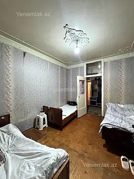 Satılır 2 otaqlı köhnə tikili 60 m²