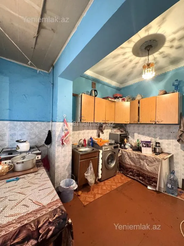Satılır 2 otaqlı köhnə tikili 60 m²