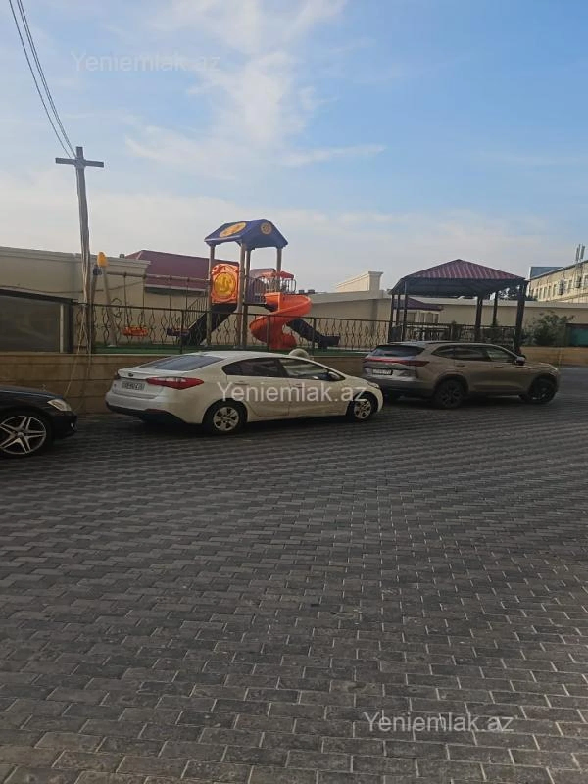 Satılır 2 otaqlı yeni tikili 75 m²