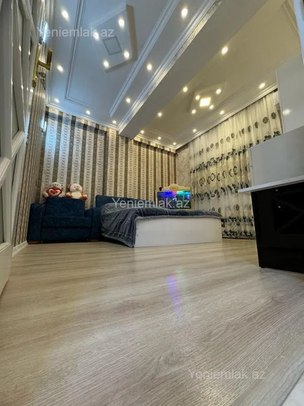 Satılır 3 otaqlı yeni tikili 65 m²