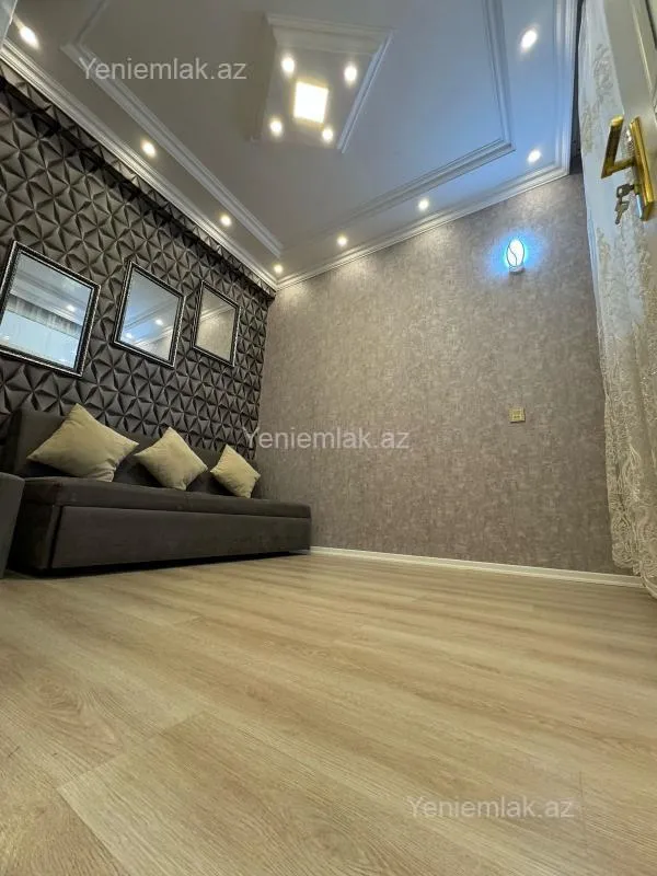 Satılır 3 otaqlı yeni tikili 65 m²