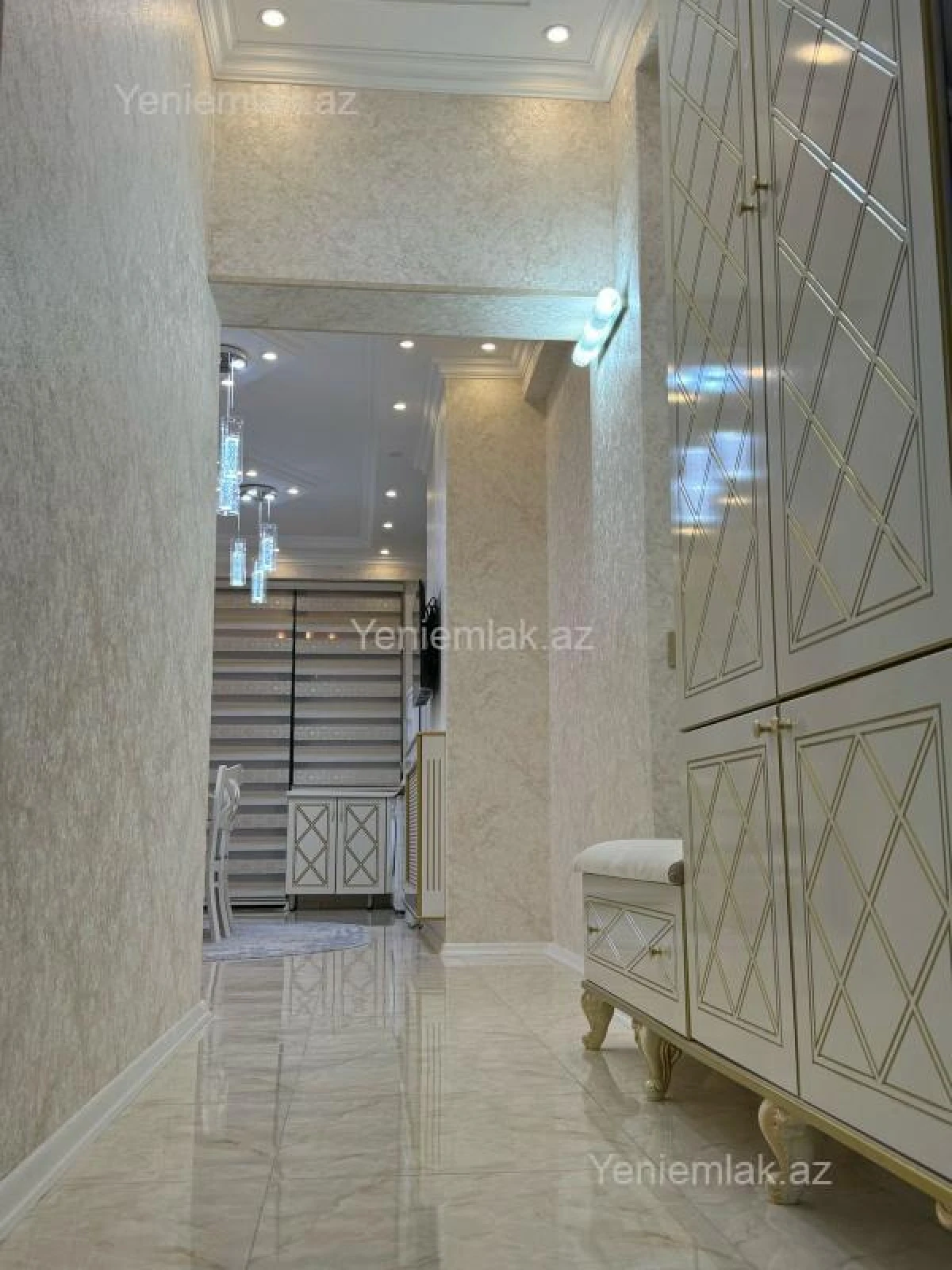 Satılır 3 otaqlı yeni tikili 65 m²