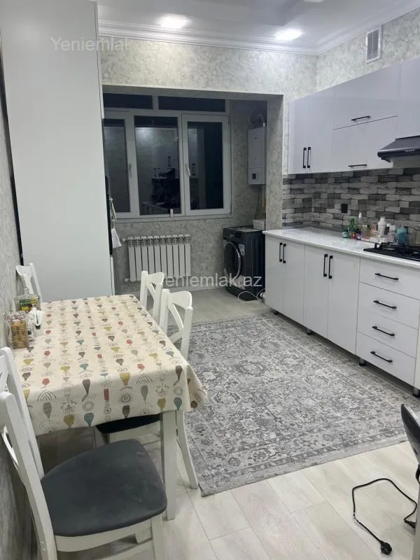Satılır 3 otaqlı köhnə tikili 68 m²