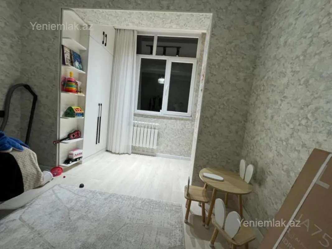 Satılır 3 otaqlı köhnə tikili 68 m²