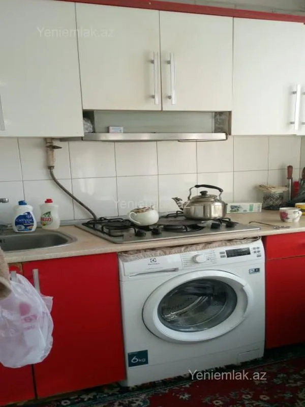 Satılır 2 otaqlı köhnə tikili 50 m²