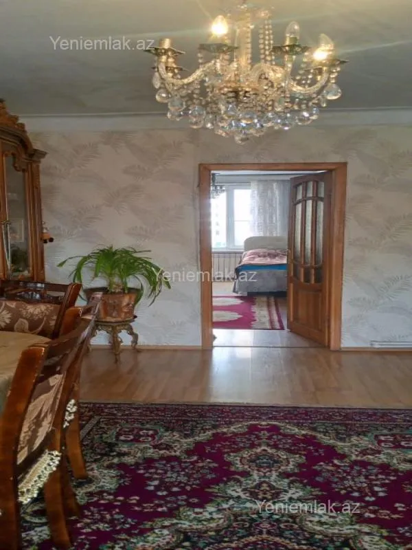 Satılır 2 otaqlı köhnə tikili 50 m²