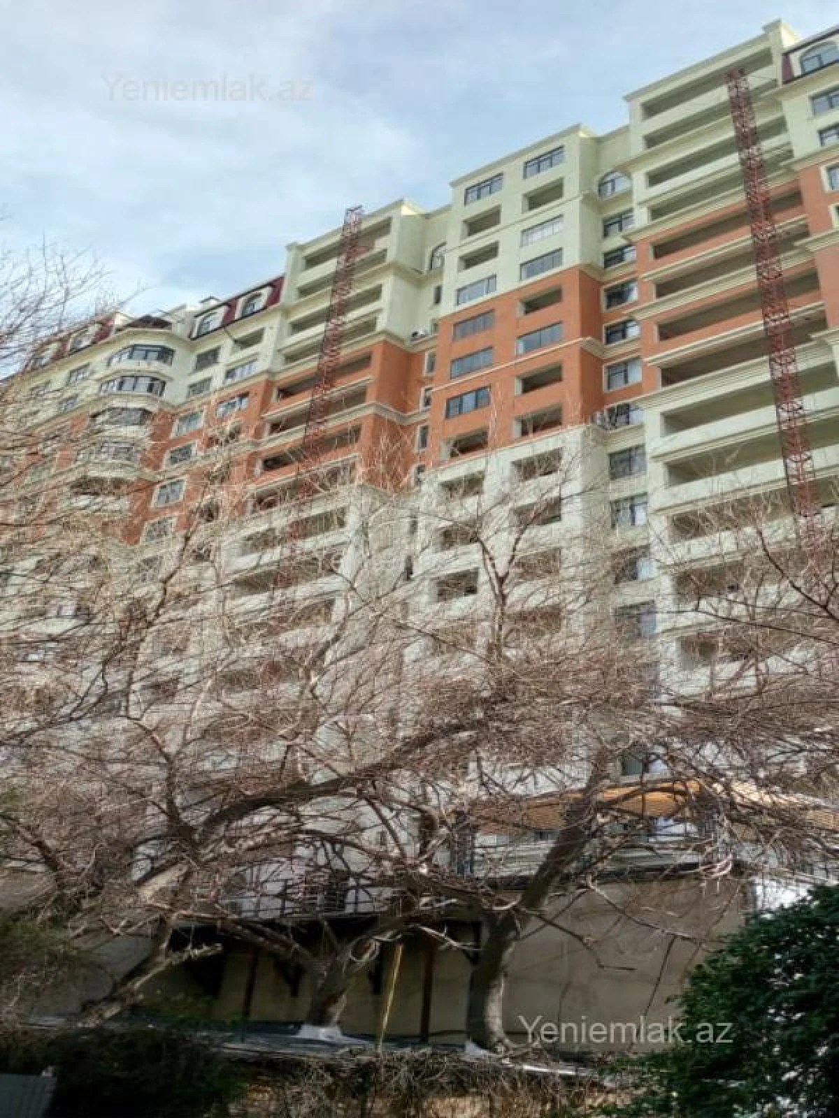 Satılır 2 otaqlı köhnə tikili 50 m²