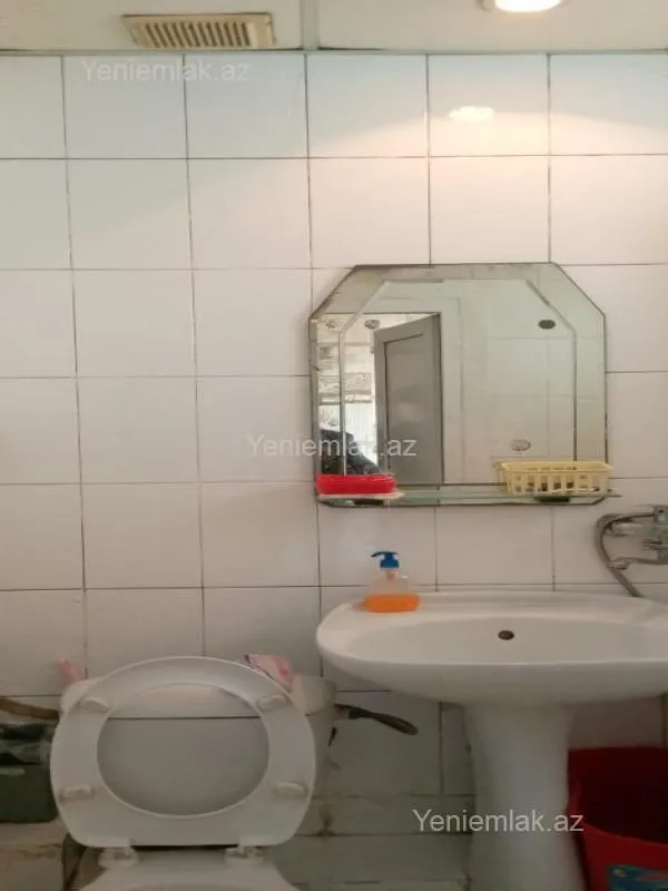 Satılır 2 otaqlı köhnə tikili 50 m²