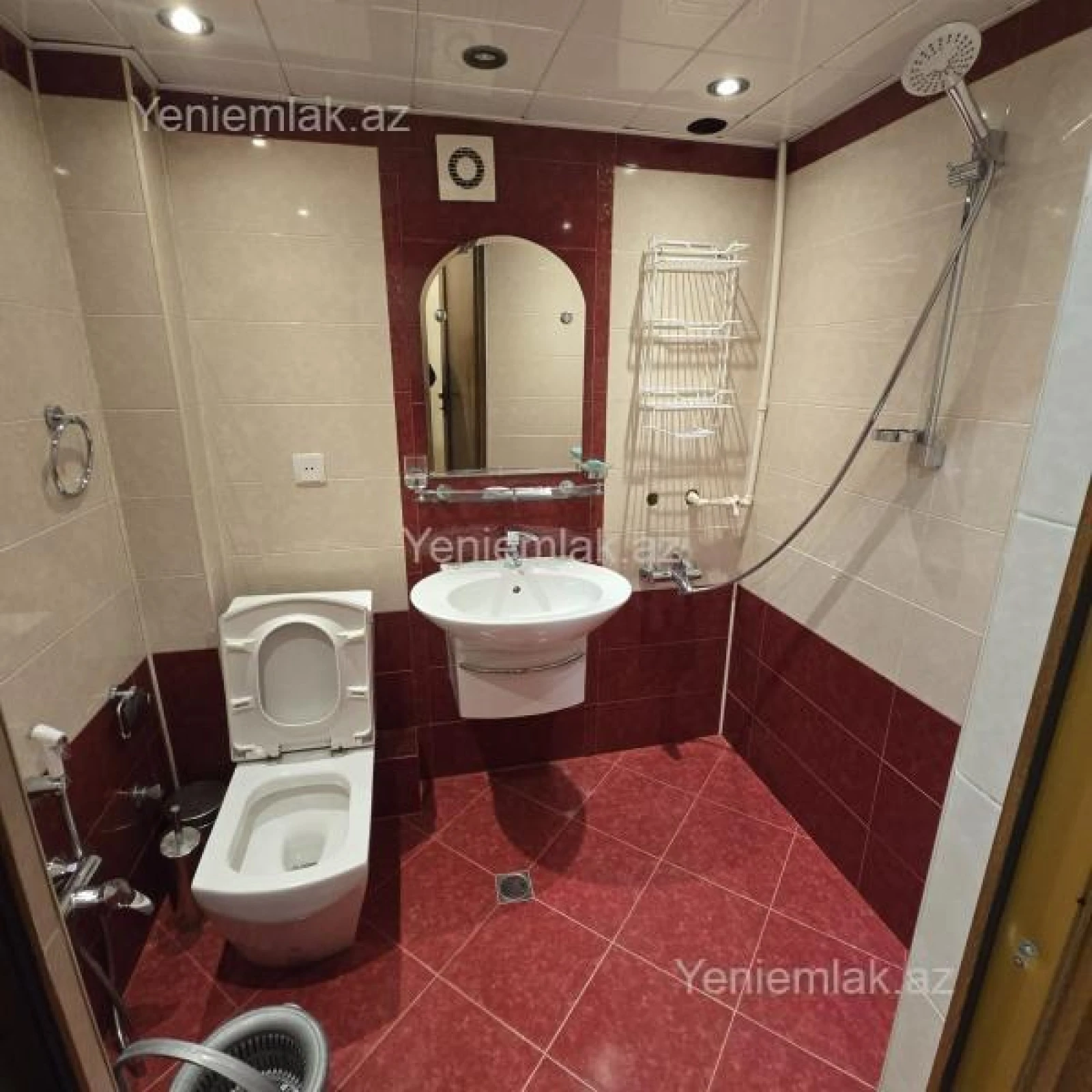 Satılır 3 otaqlı köhnə tikili 70 m²