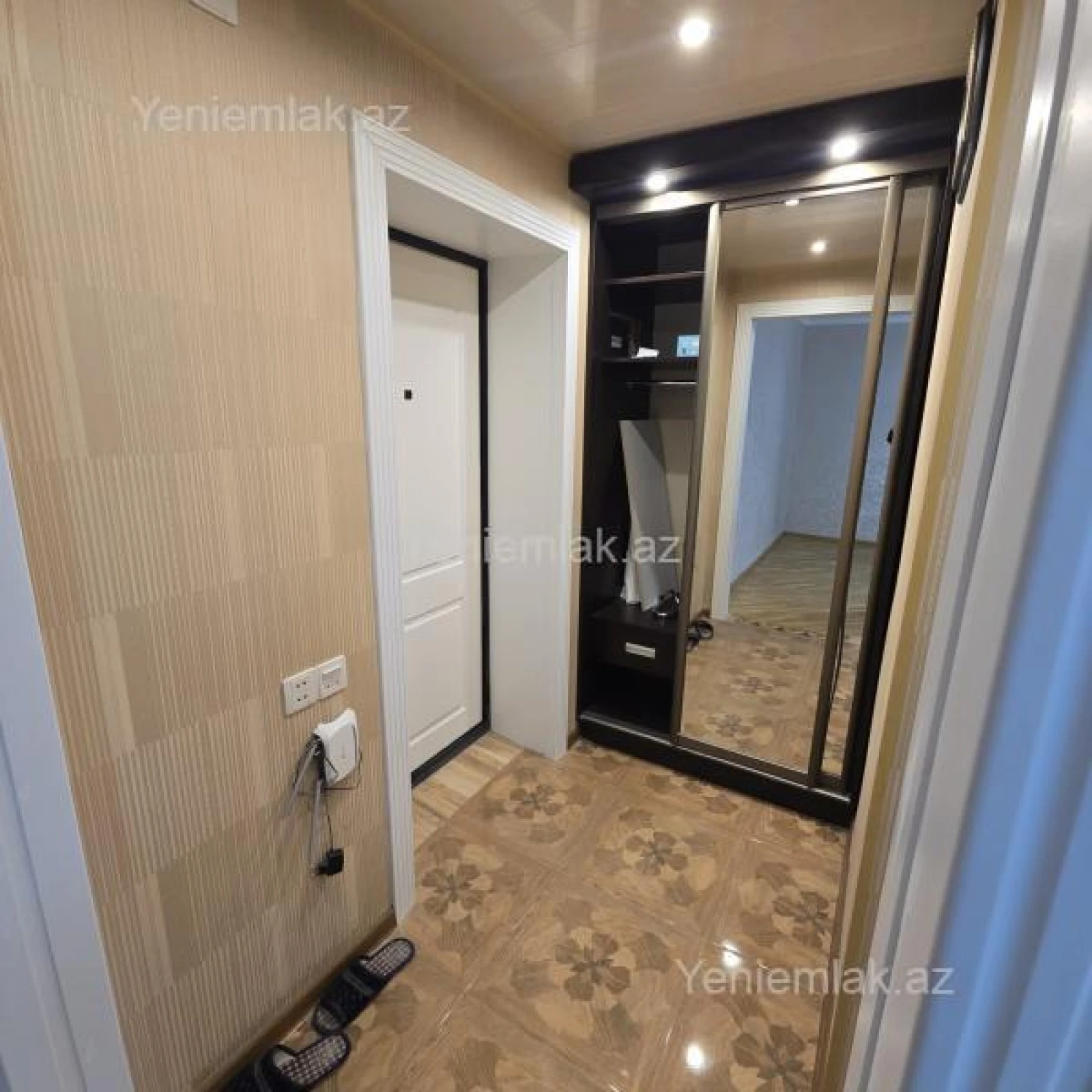 Satılır 3 otaqlı köhnə tikili 70 m²