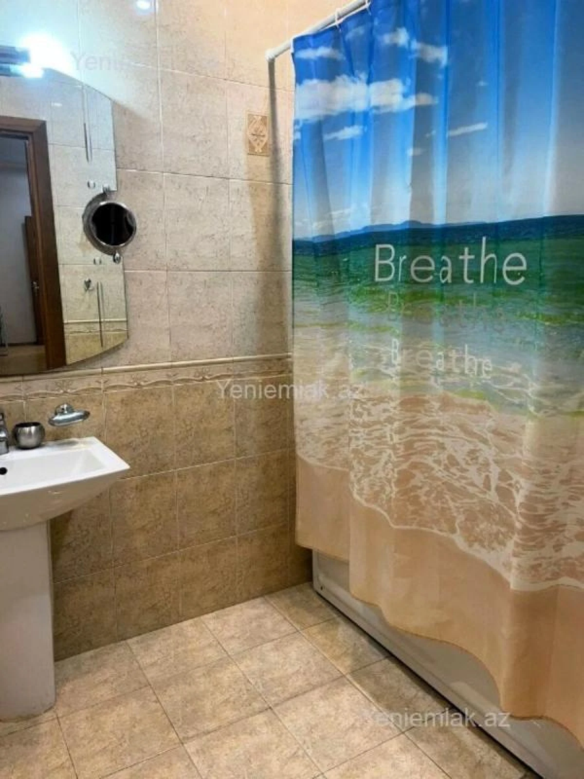 Satılır 3 otaqlı yeni tikili 136 m²