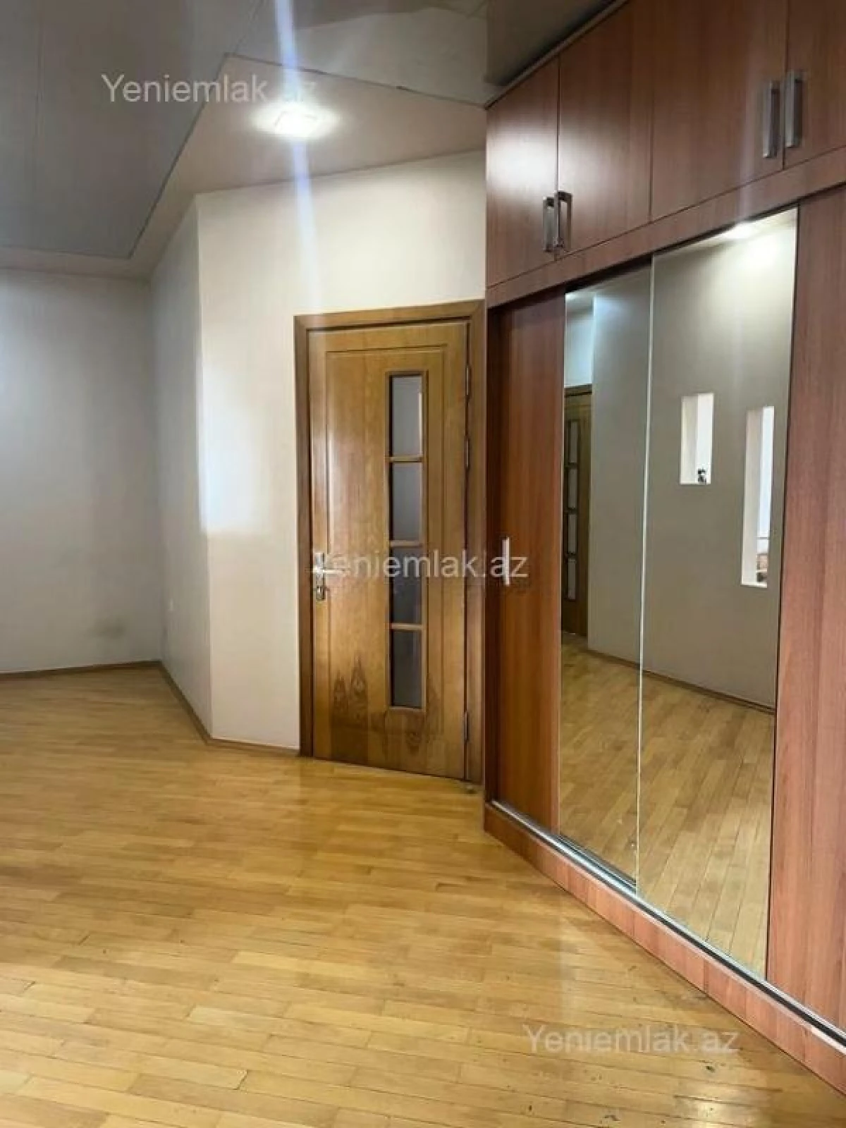 Satılır 3 otaqlı yeni tikili 136 m²