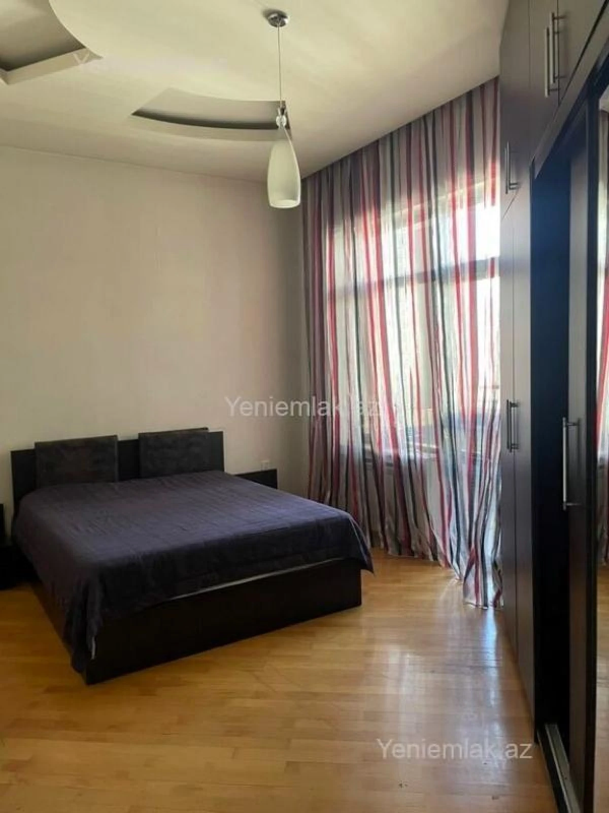 Satılır 3 otaqlı yeni tikili 136 m²