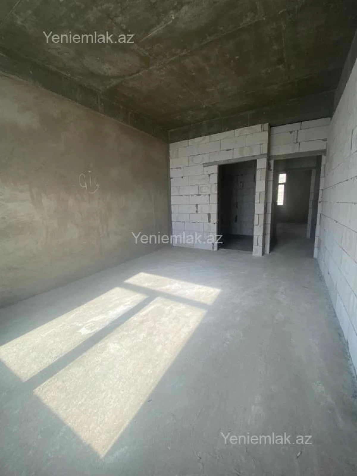 Satılır 4 otaqlı yeni tikili 215 m²