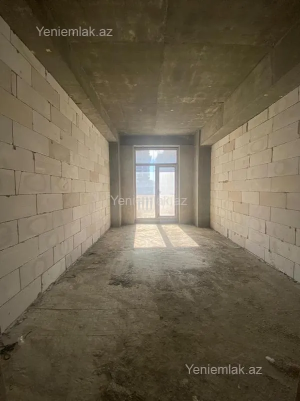 Satılır 4 otaqlı yeni tikili 215 m²