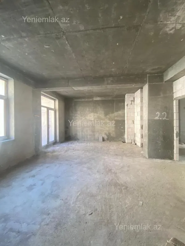Satılır 4 otaqlı yeni tikili 215 m²