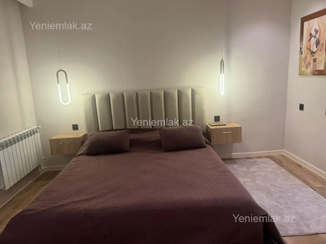 Satılır 5 otaqlı həyət evi 215 m²