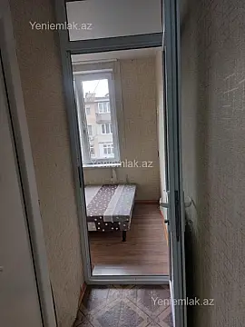 Satılır 2 otaqlı köhnə tikili 35 m²