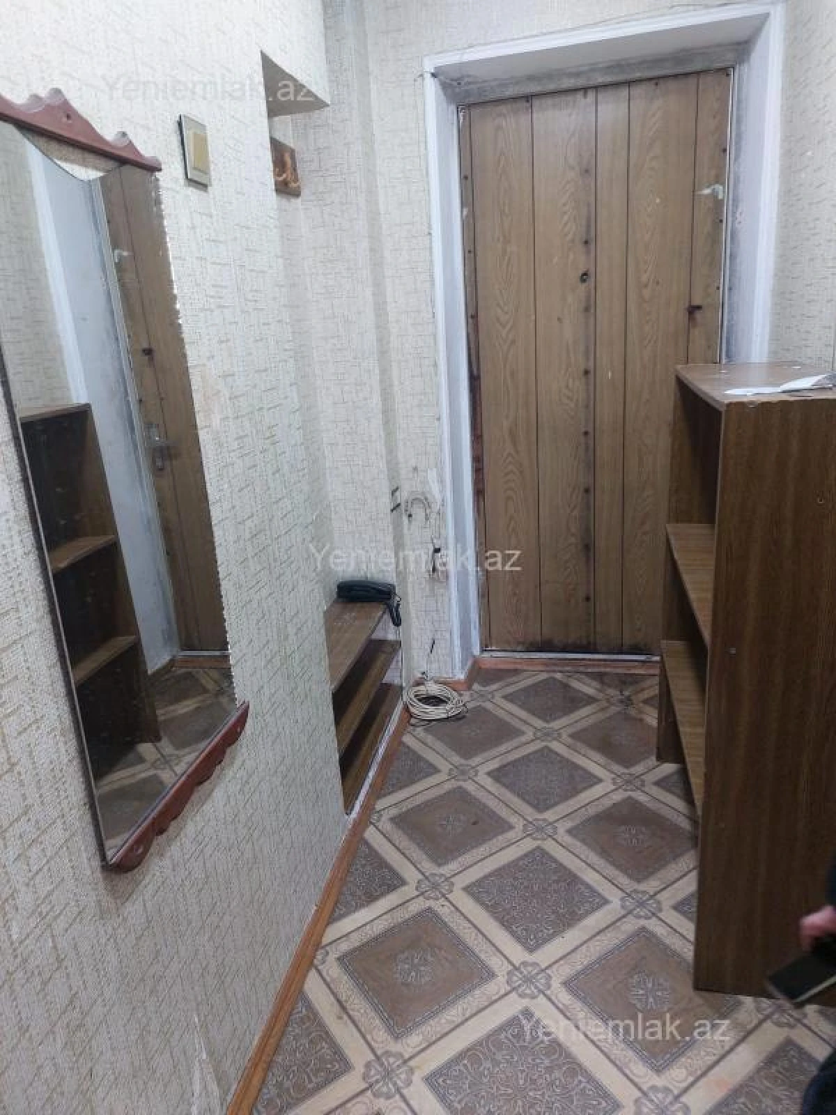 Satılır 2 otaqlı köhnə tikili 35 m²