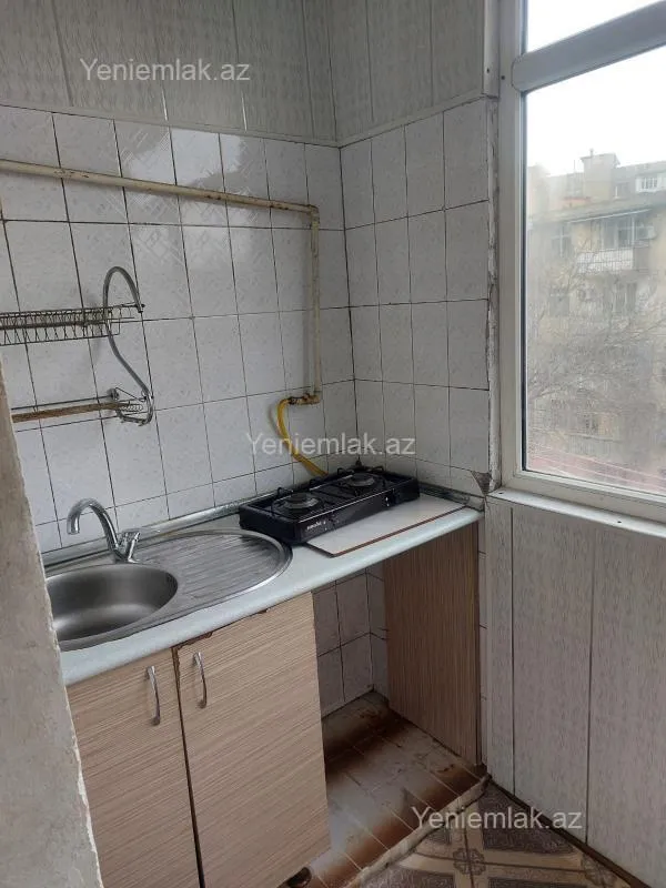Satılır 2 otaqlı köhnə tikili 35 m²