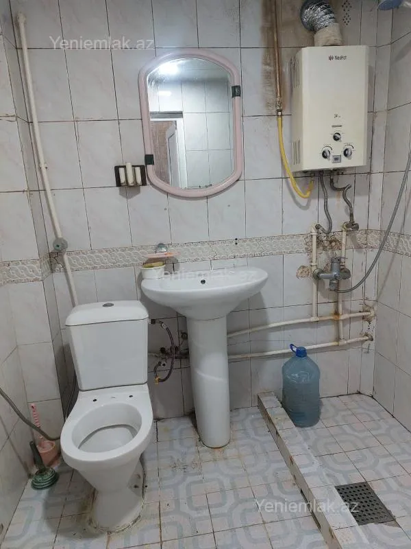 Satılır 2 otaqlı köhnə tikili 35 m²