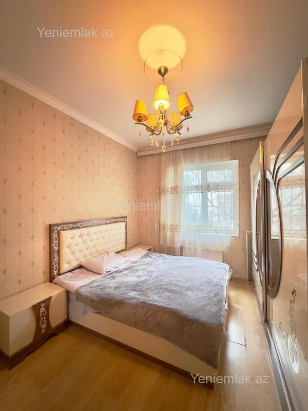 Satılır 3 otaqlı köhnə tikili 85 m²