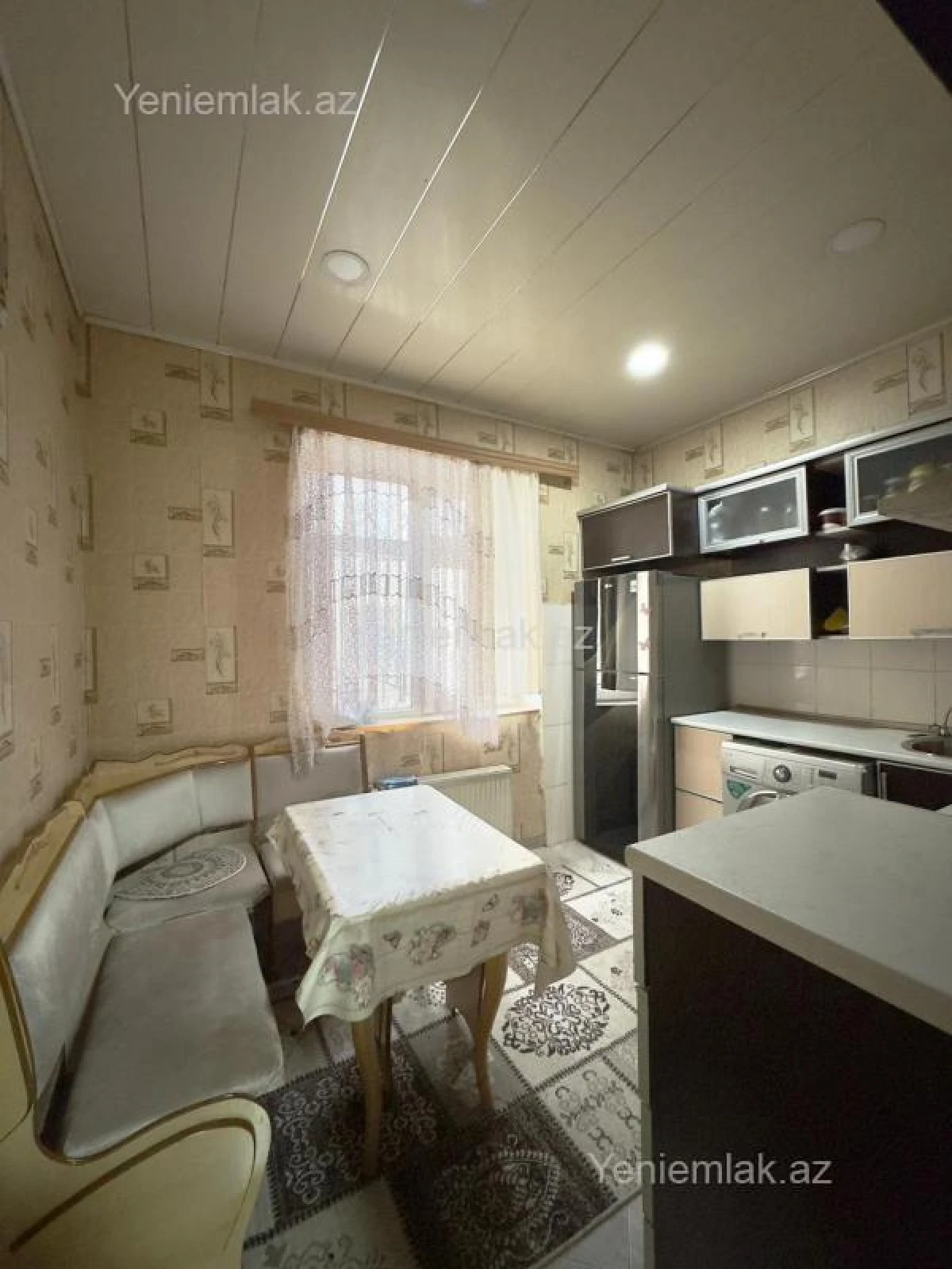 Satılır 3 otaqlı köhnə tikili 85 m²