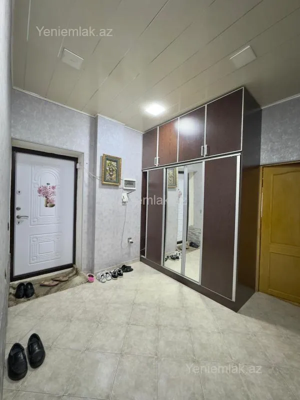 Satılır 3 otaqlı köhnə tikili 85 m²