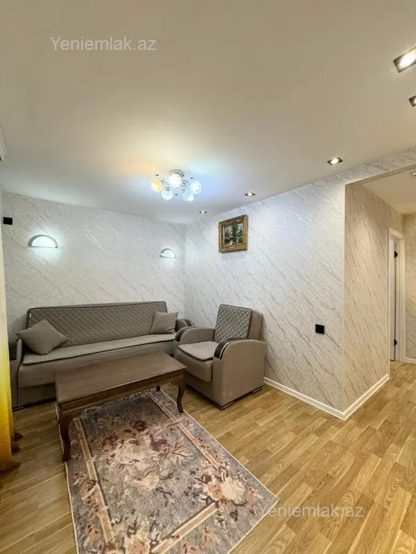 Satılır 2 otaqlı köhnə tikili 35 m²