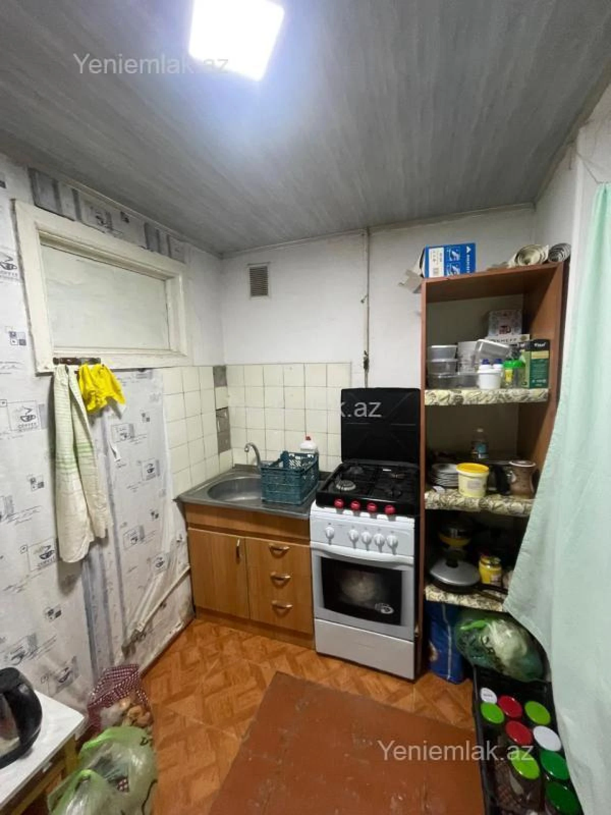 Satılır 1 otaqlı köhnə tikili 35 m²