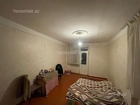 Satılır 1 otaqlı köhnə tikili 35 m²