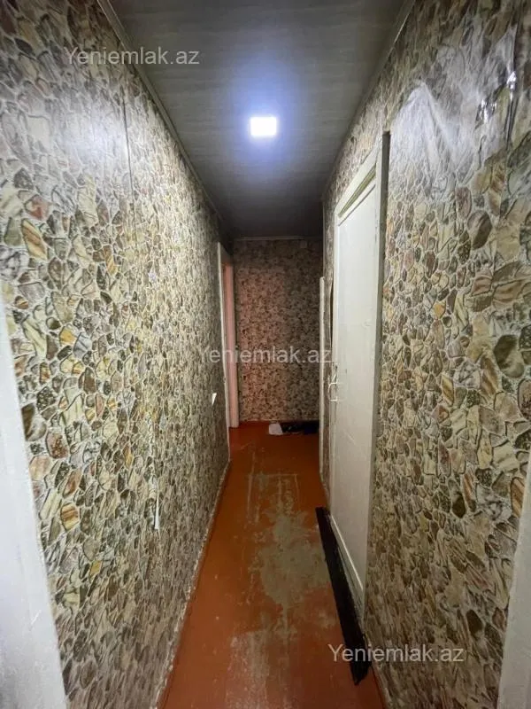 Satılır 1 otaqlı köhnə tikili 35 m²