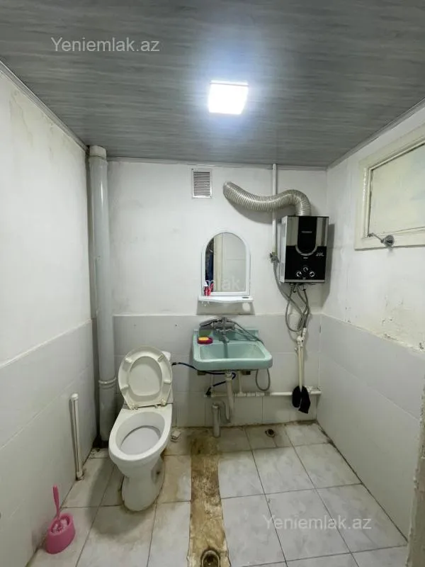 Satılır 1 otaqlı köhnə tikili 35 m²