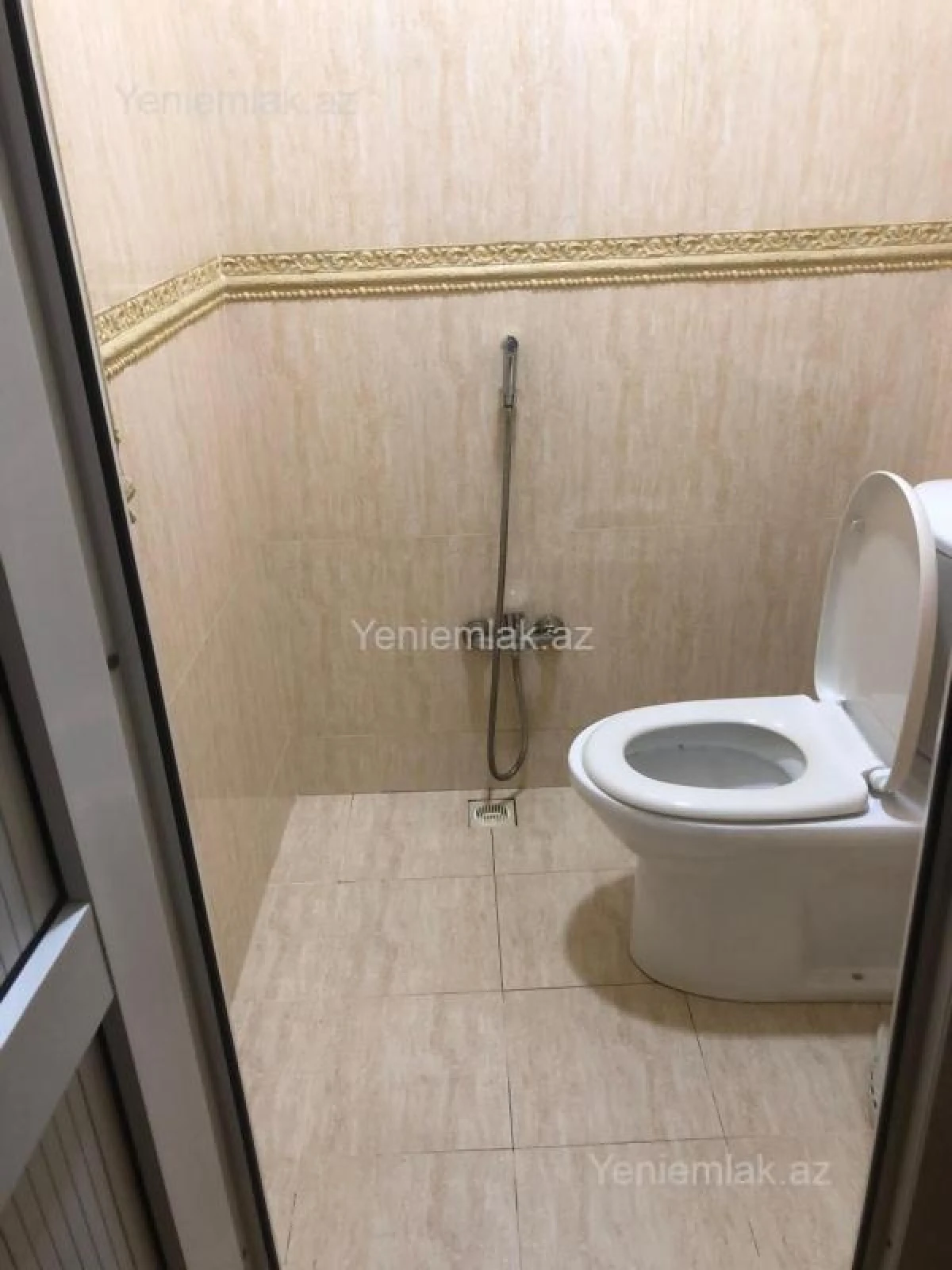 Satılır 3 otaqlı yeni tikili 70 m²
