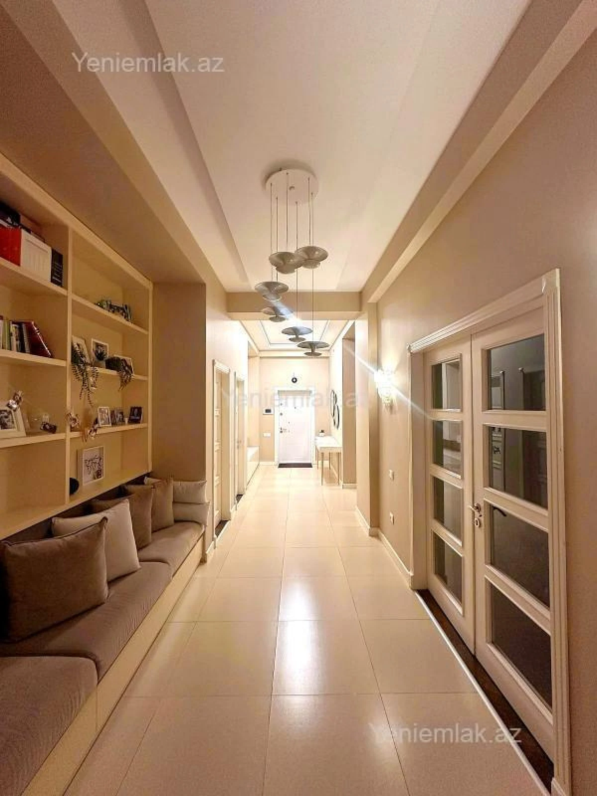 Satılır 4 otaqlı yeni tikili 200.55 m²