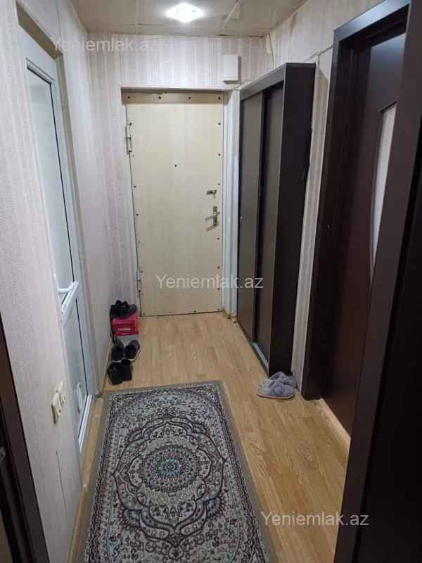 Satılır 3 otaqlı köhnə tikili 75 m²