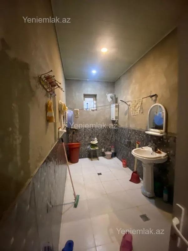 Satılır 4 otaqlı həyət evi 120 m²