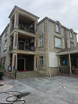 Satılır 12 otaqlı həyət evi 900 m²