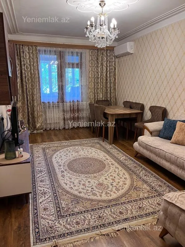 Satılır 3 otaqlı köhnə tikili 90 m²