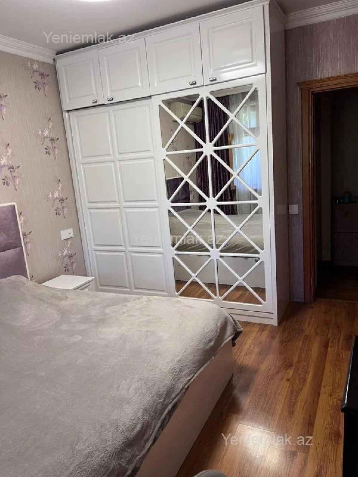 Satılır 3 otaqlı köhnə tikili 90 m²