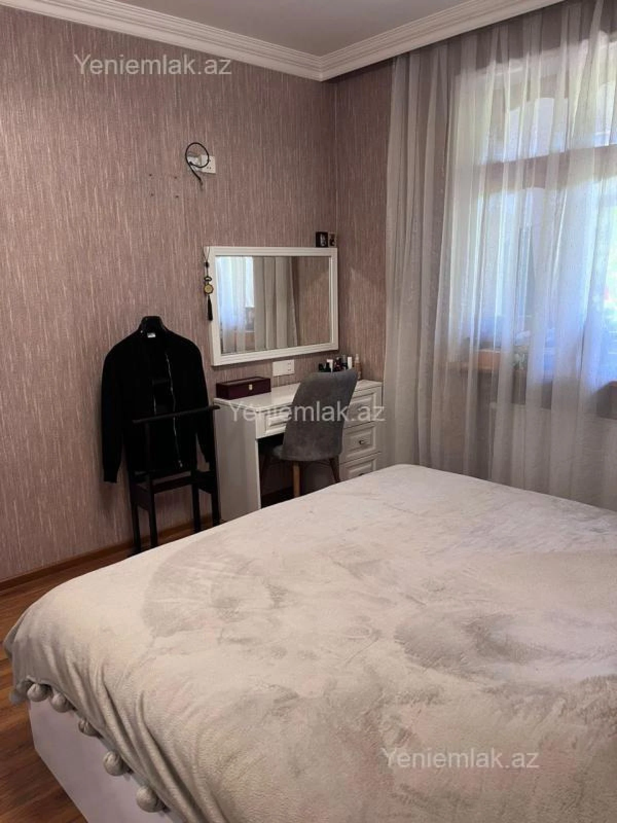 Satılır 3 otaqlı köhnə tikili 90 m²