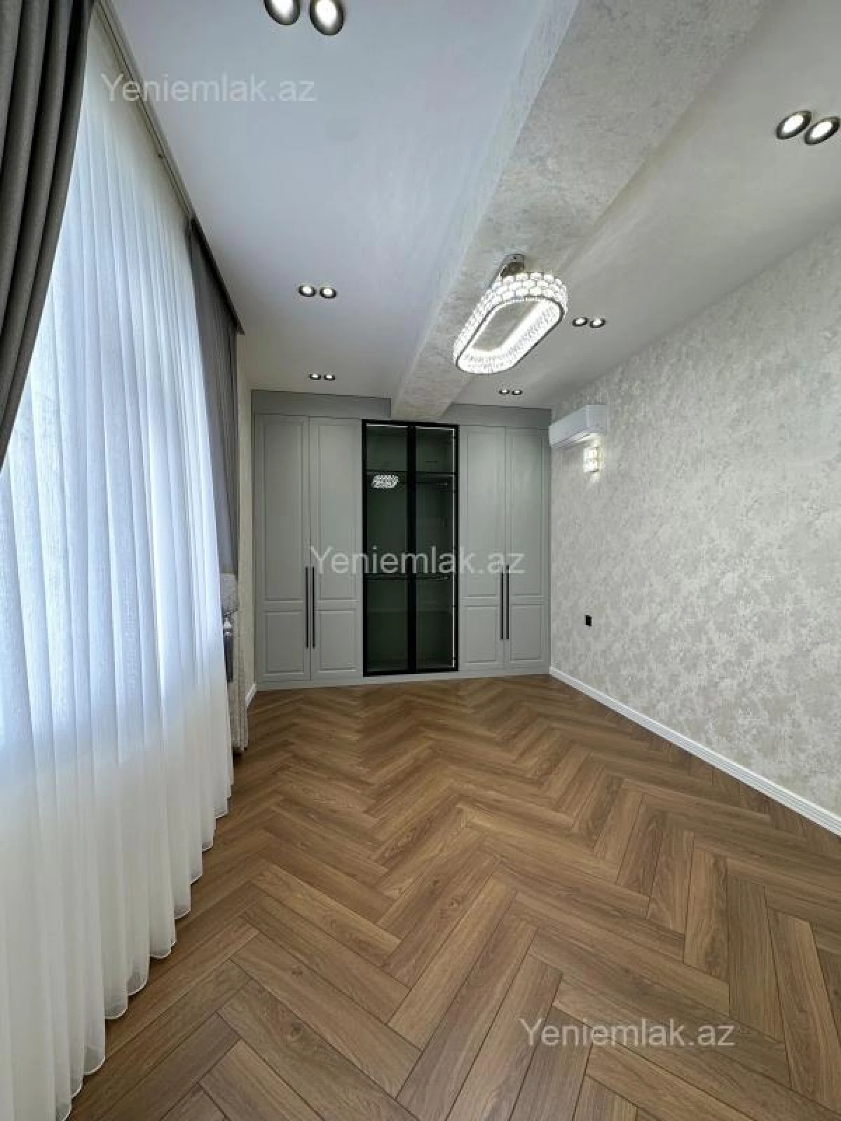 Satılır 3 otaqlı yeni tikili 105 m²