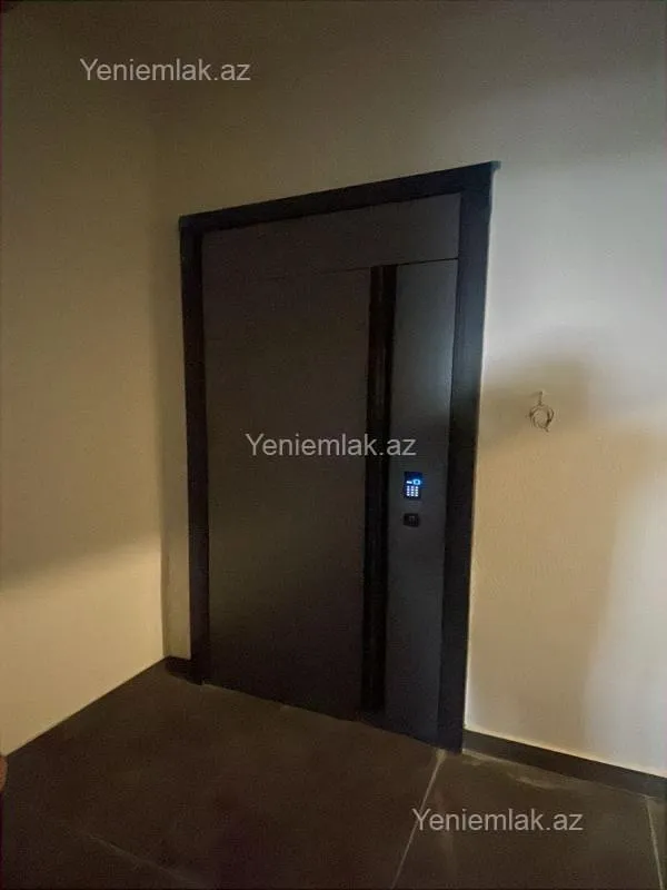 Satılır 3 otaqlı yeni tikili 120 m²