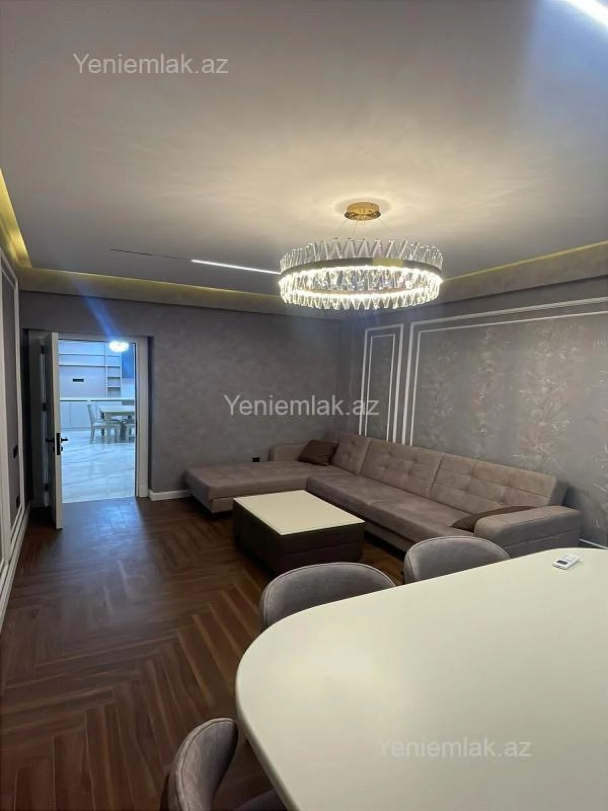 Satılır 3 otaqlı yeni tikili 120 m²