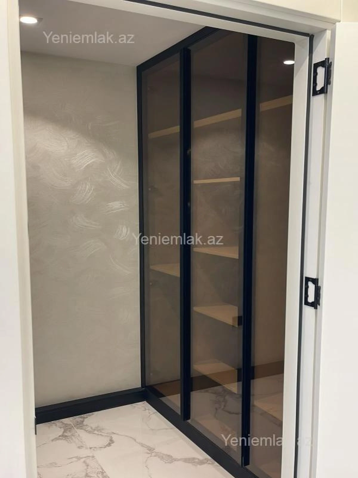 Satılır 3 otaqlı yeni tikili 120 m²