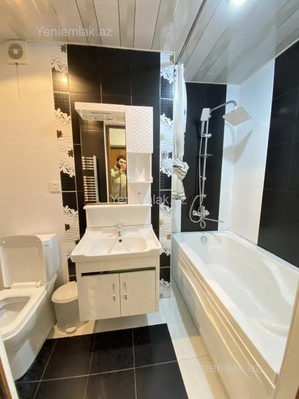 Satılır 2 otaqlı yeni tikili 60 m²