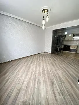 Satılır 2 otaqlı yeni tikili 60 m²