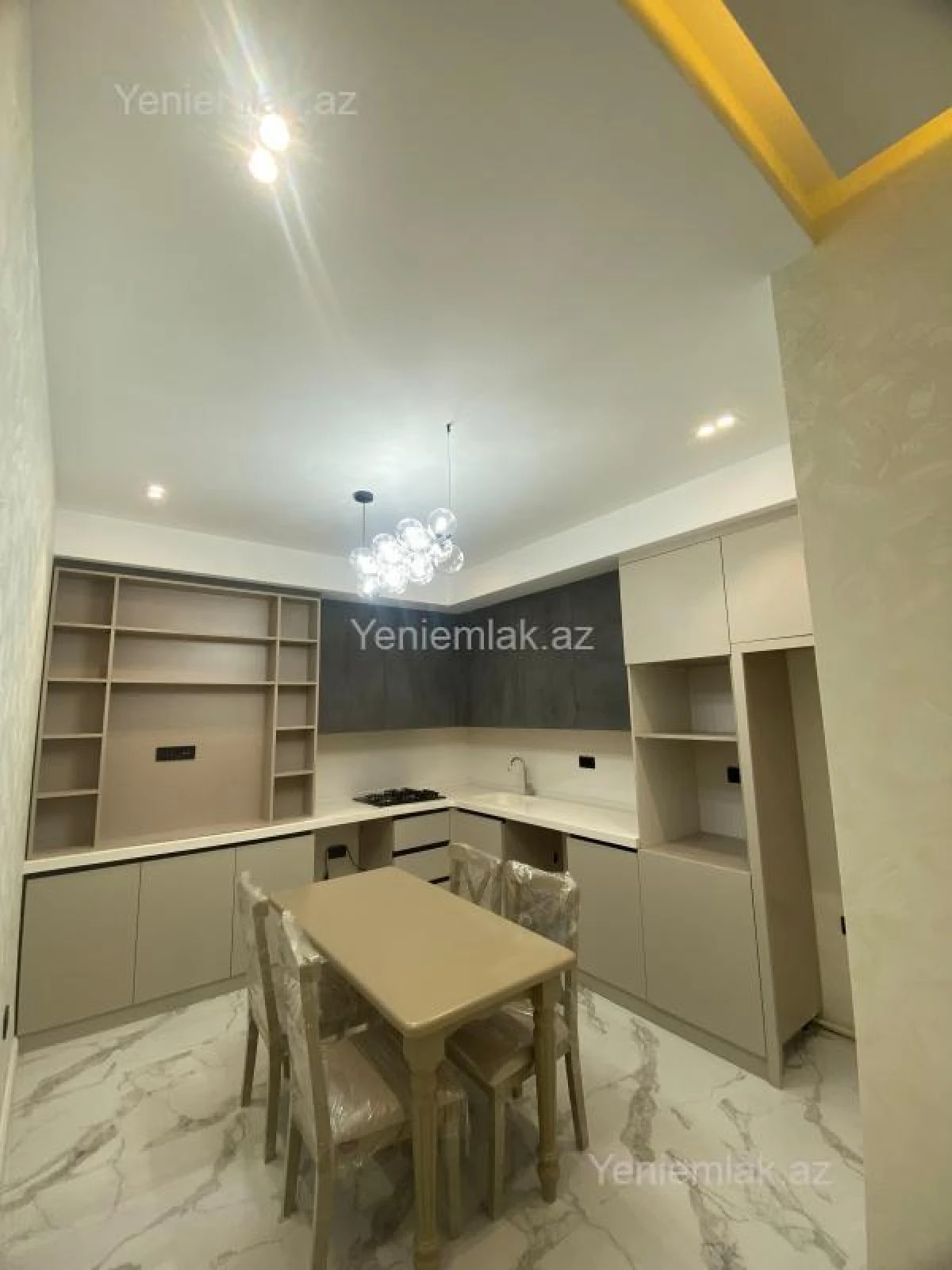 Satılır 3 otaqlı yeni tikili 114 m²